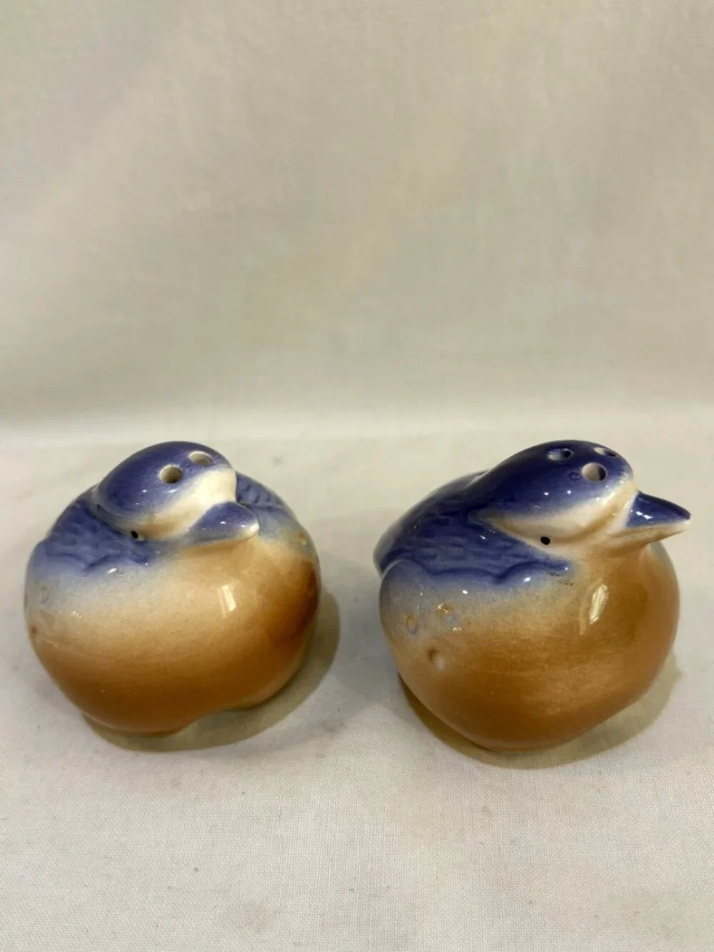Vintage Hand Painted Ceramic Chubby Blue Bird Salt and Pepper Shaker Set